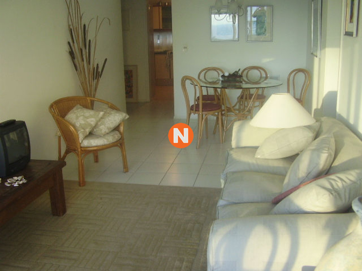 Apartamento Ref.5687 - Apartamento en Venta y Alquiler, Brava, Punta del Este, 2 Dormitorios.