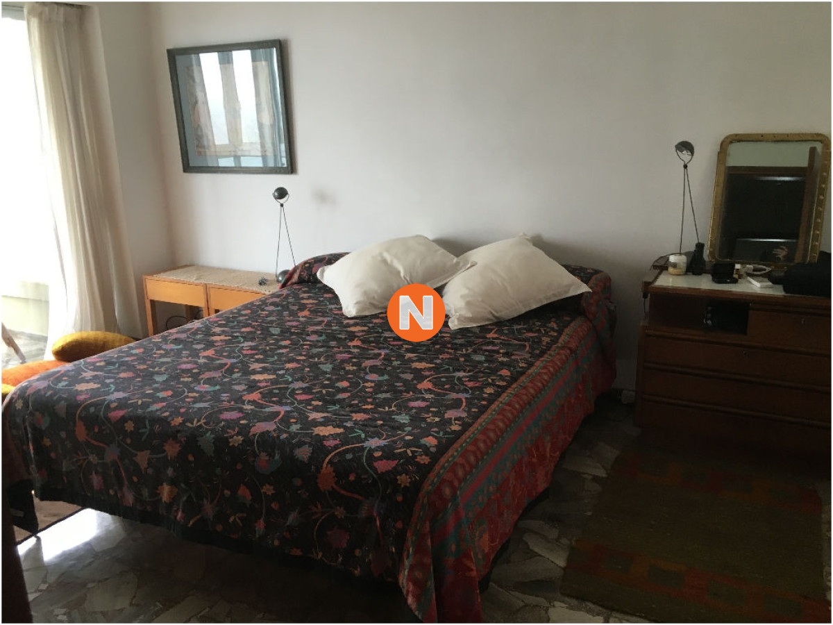 Apartamento Ref.5956 - Apartamento en Alquiler, Mansa, Punta del Este, 3 Dormitorios.