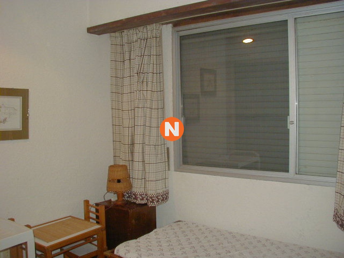 Apartamento Ref.6379 - Apartamento en Venta y Alquiler, Pinares, Punta del Este, 2 Dormitorios.