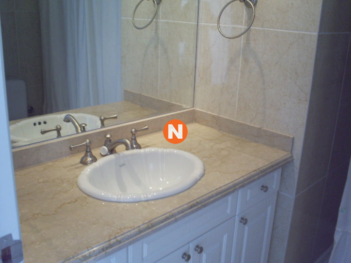 Apartamento Ref.7402 - Apartamento en Venta y Alquiler, Mansa, Punta del Este, 3 Dormitorios.