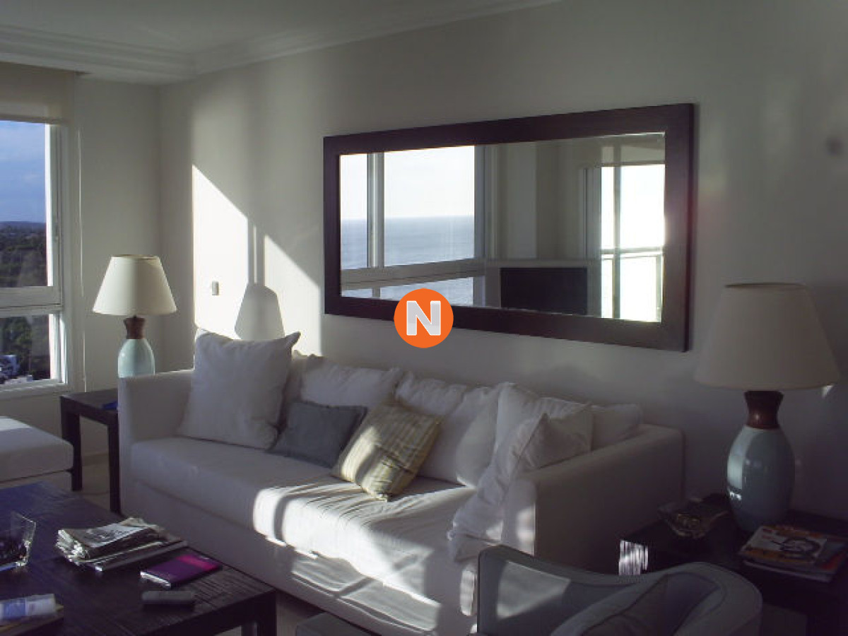 Apartamento Ref.7402 - Apartamento en Venta y Alquiler, Mansa, Punta del Este, 3 Dormitorios.