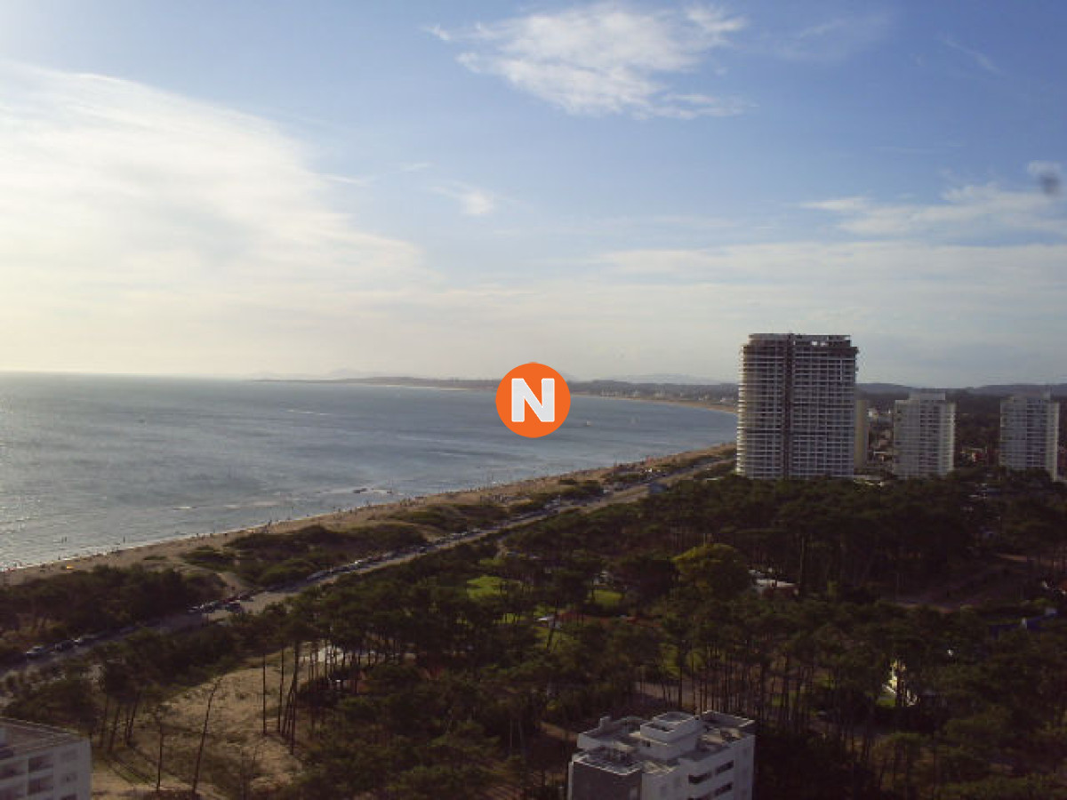 Apartamento Ref.7402 - Apartamento en Venta y Alquiler, Mansa, Punta del Este, 3 Dormitorios.