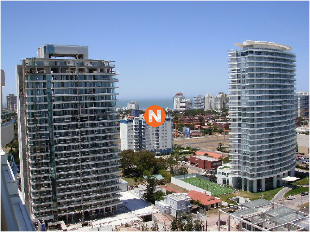 Apartamento Ref.7712 - Apartamento en Venta y Alquiler, Mansa, Punta del Este, 4 Dormitorios.