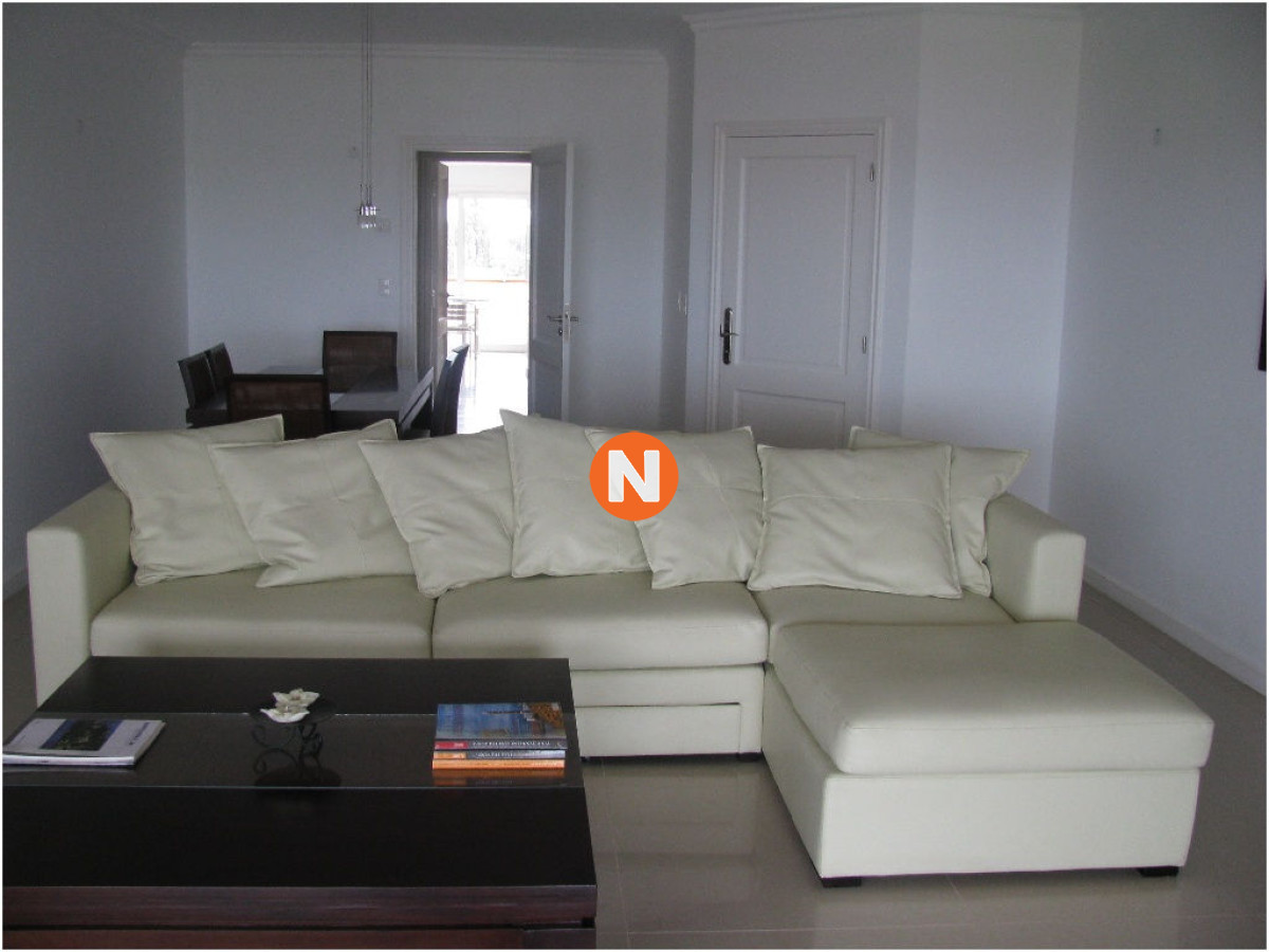 Apartamento Ref.8191 - Apartamento en Venta y Alquiler, Mansa, Punta del Este, 2 Dormitorios.