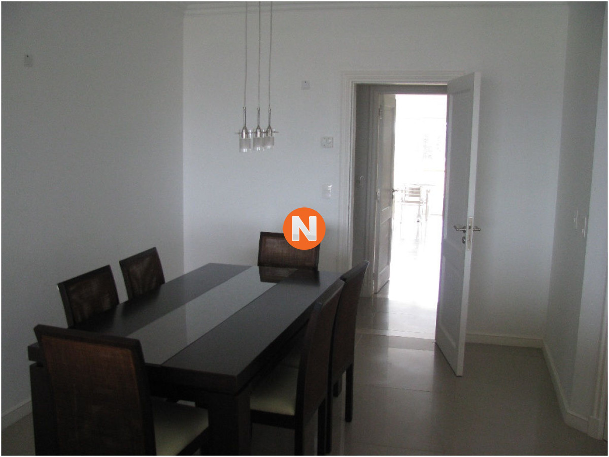 Apartamento Ref.8191 - Apartamento en Venta y Alquiler, Mansa, Punta del Este, 2 Dormitorios.