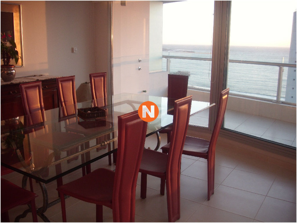 Apartamento Ref.9241 - Apartamento en Venta y Alquiler, Mansa, Punta del Este, 3 Dormitorios.