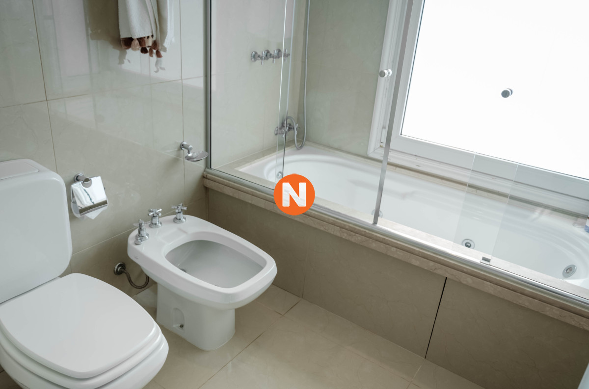 Apartamento Ref.202828 - Apartamento en Venta y Alquiler, Mansa, Punta del Este, 2 Dormitorios.