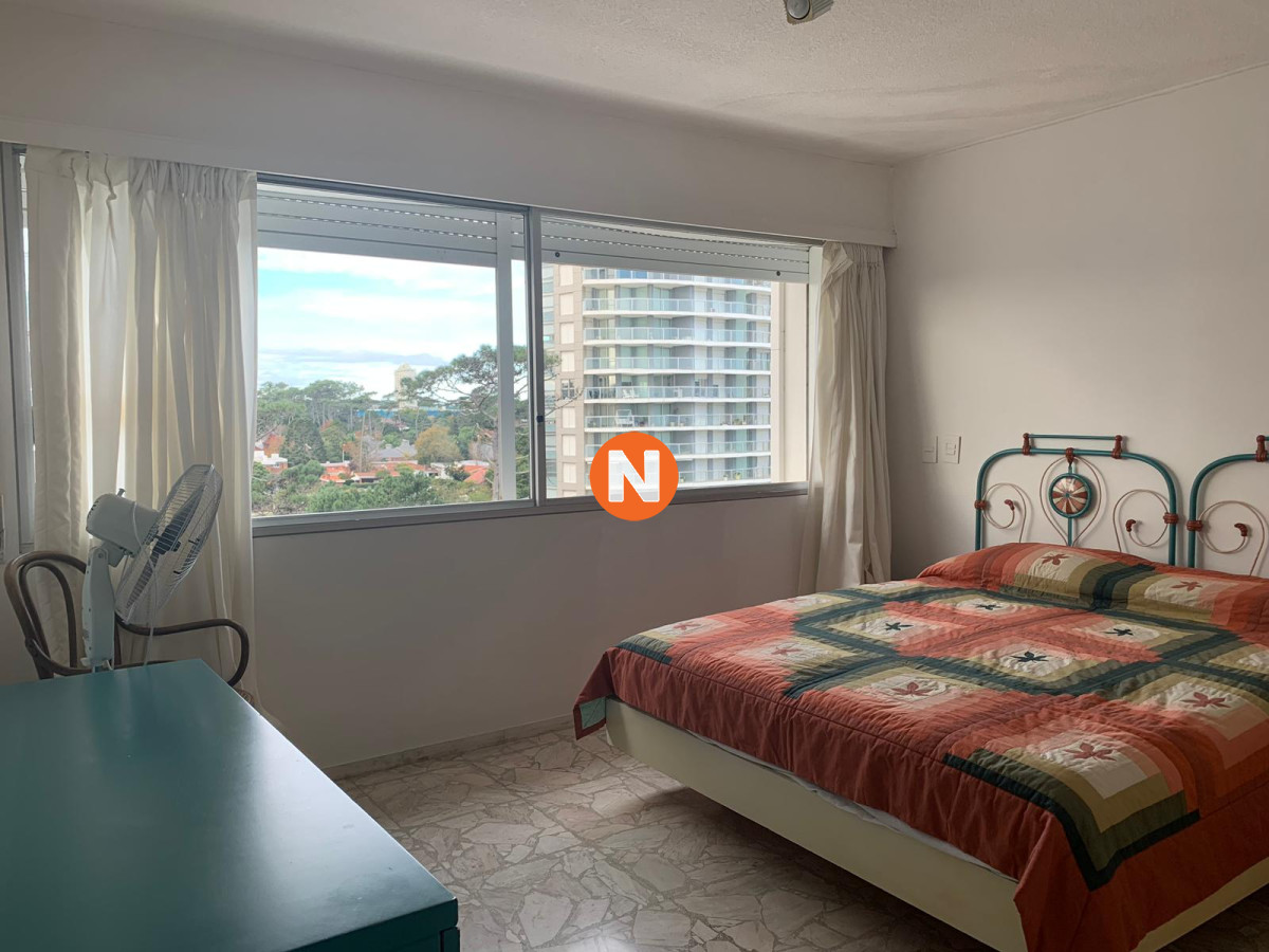 Apartamento Ref.215232 - Primera Linea en Mansa Edificio de Categoría