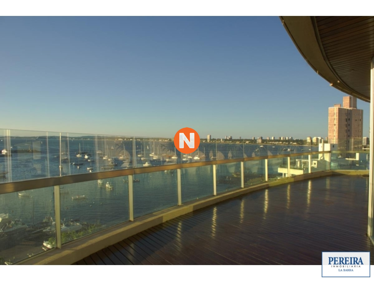 Apartamento Ref.216693 - Espectacular Pent house sobre el puerto, 4 suites, piscina propia.