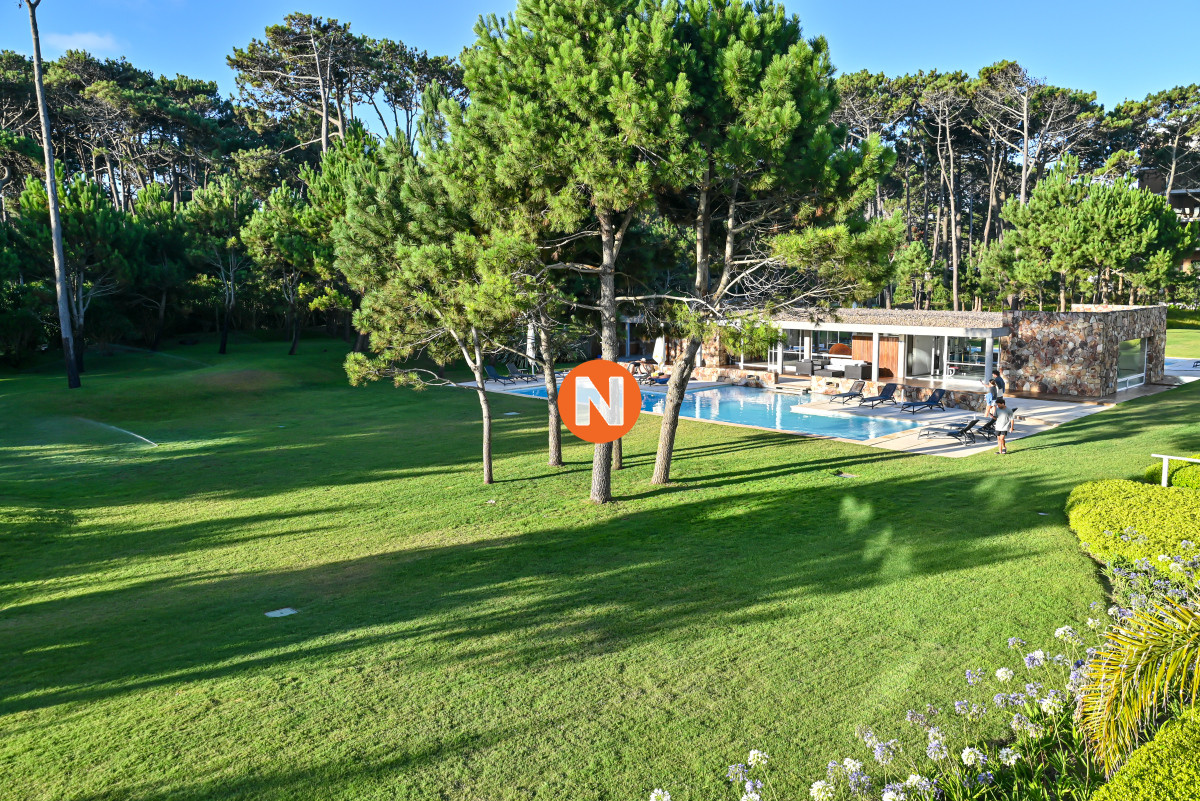 Apartamento Ref.155262 - Apartamento en Venta, Brava, Punta del Este, 3 Dormitorios.