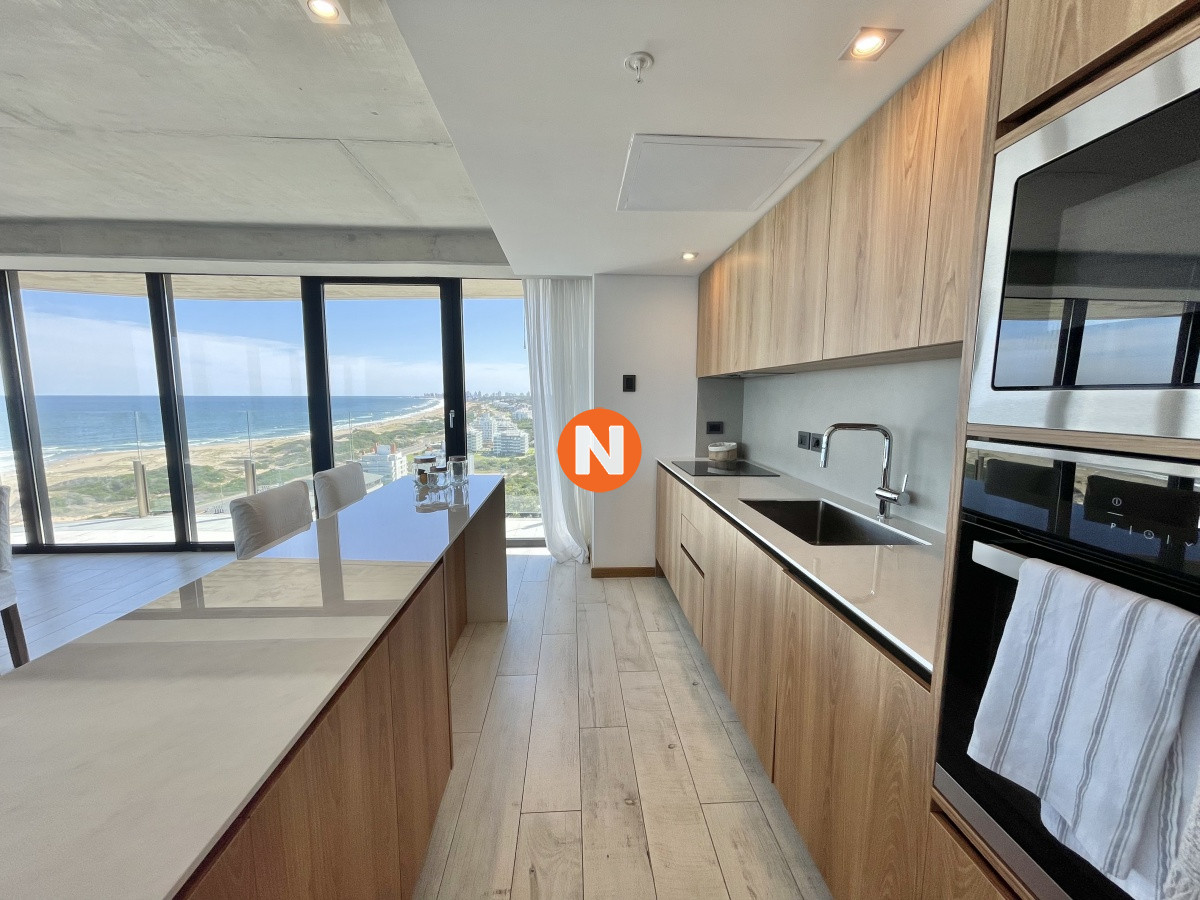 Apartamento Ref.220147 - VENTA DE APARTAMENTO DE 2 DORMITORIOS EN SUITE EN EDIFICIO SURFSIDE PUNTA DEL ESTE