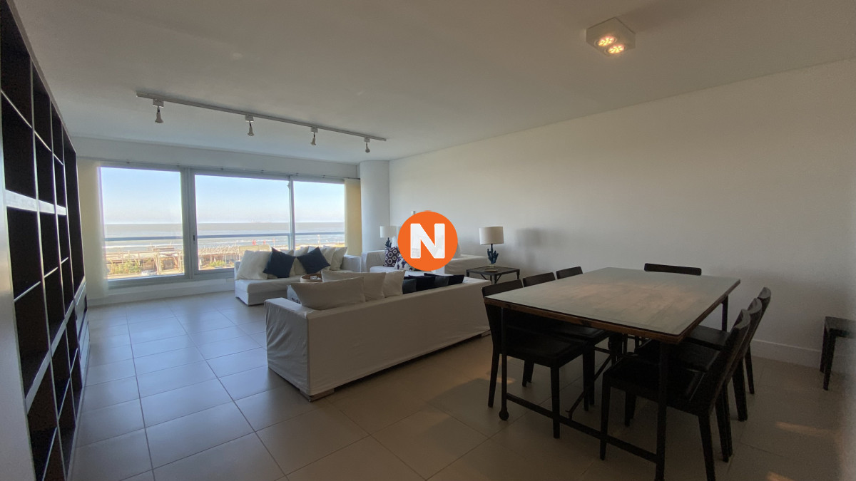 Apartamento Ref.218862 - Exclusivo Apartamento de 2 dormitorios frente a Playa Brava Punta del Este