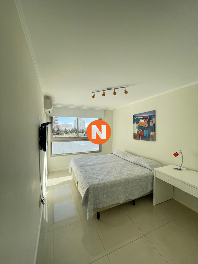 Apartamento Ref.214491 -  Venta y Alquiler apto 3 dormitorios  Primera Linea