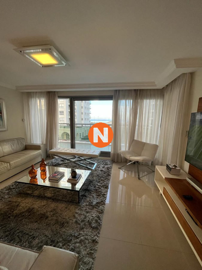 Apartamento Ref.202353 - VENTA  Y ALQUILER DE MODERNO APARTAMENTO DE 3 SUITES EN BRAVA 