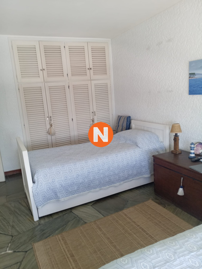Apartamento Ref.5621 - Apartamento en Alquiler, Peninsula, Punta del Este, 3 Dormitorios.