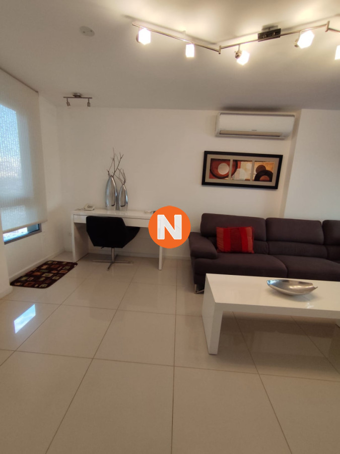 Apartamento Ref.225381 - Apartamento en Venta de 3 dormitorios, Roosevelt