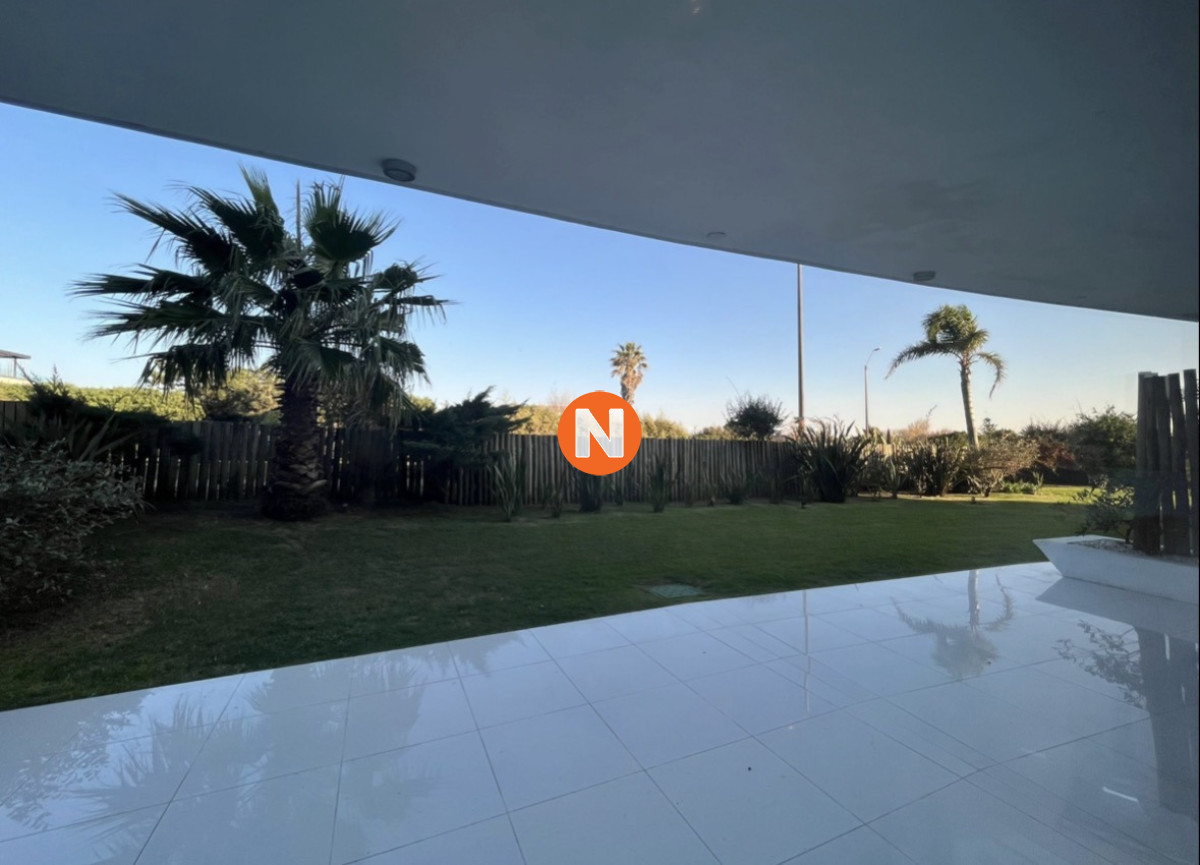 Apartamento Ref.225150 - Apartamento en Venta de 2 dormitorios Bikini