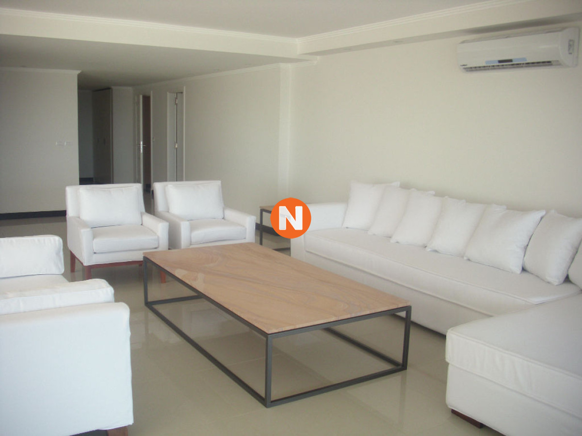 Apartamento Ref.224555 - Increíble apartamento de 3 dormitorios, A la Venta
