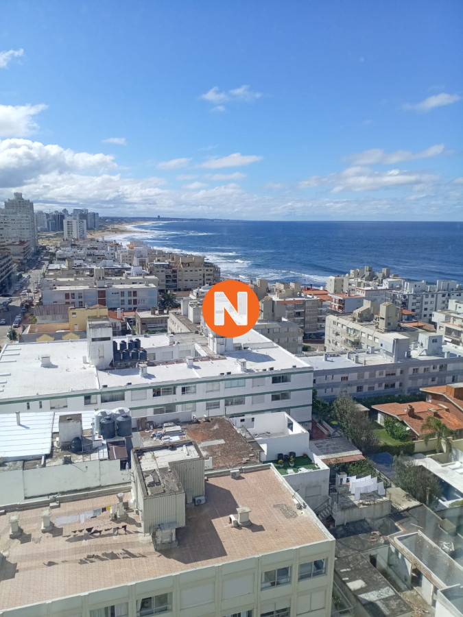 Apartamento Ref.5621 - Apartamento en Alquiler, Peninsula, Punta del Este, 3 Dormitorios.