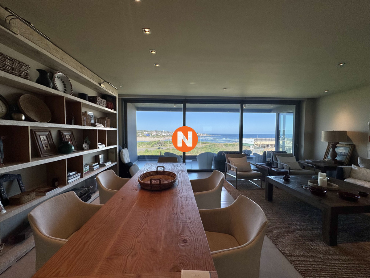 Apartamento Ref.224740 - TIBURON TERRAZAS BARRA APARTAMENTO VENTA DE 3 SUITES + DEPENDENCIA PUNTA DEL ESTE