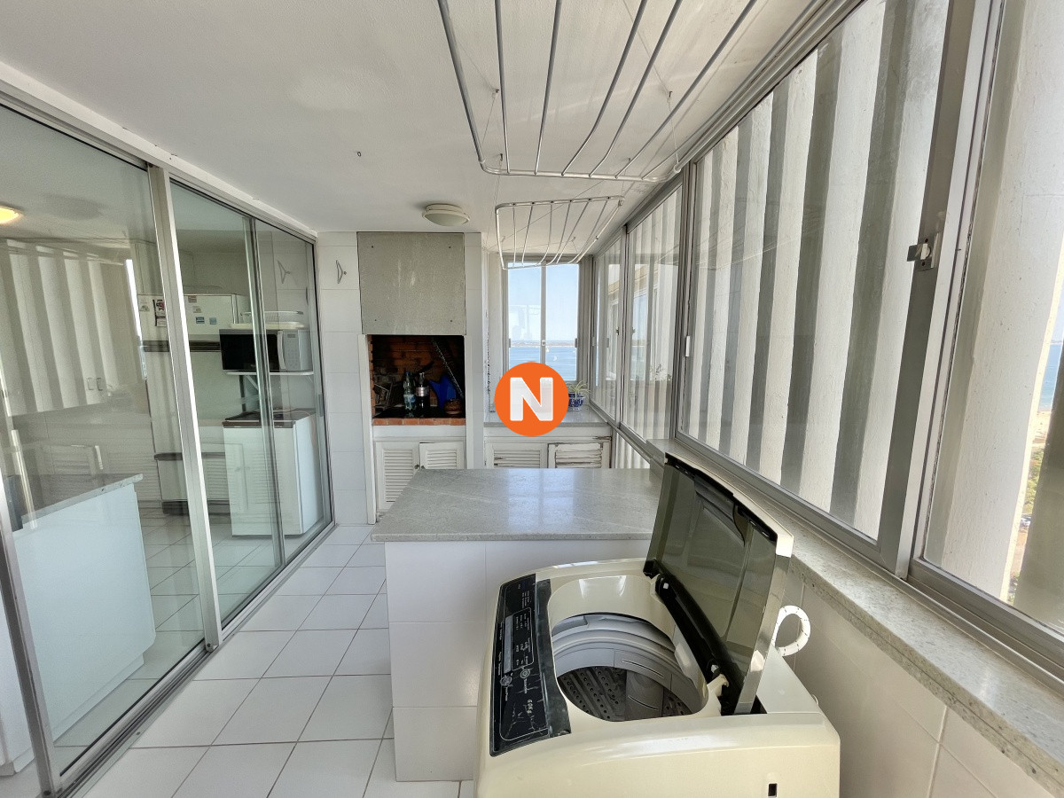 Apartamento Ref.155340 - VENTA DE APARTAMENTO DE 3 DORMITORIOS FRENTE AL MAR EN MANSA PUNTA DEL ESTE 