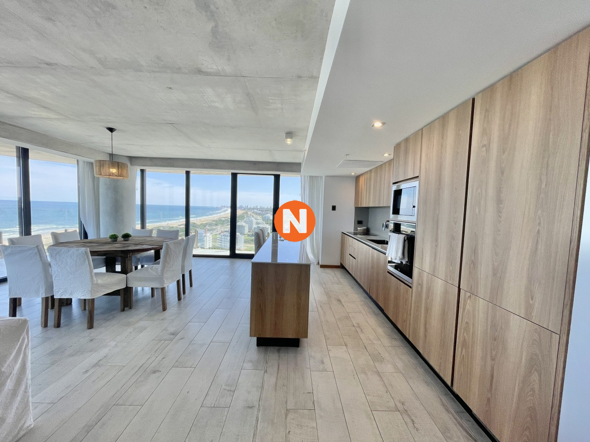 Apartamento Ref.220147 - VENTA DE APARTAMENTO DE 2 DORMITORIOS EN SUITE EN EDIFICIO SURFSIDE PUNTA DEL ESTE