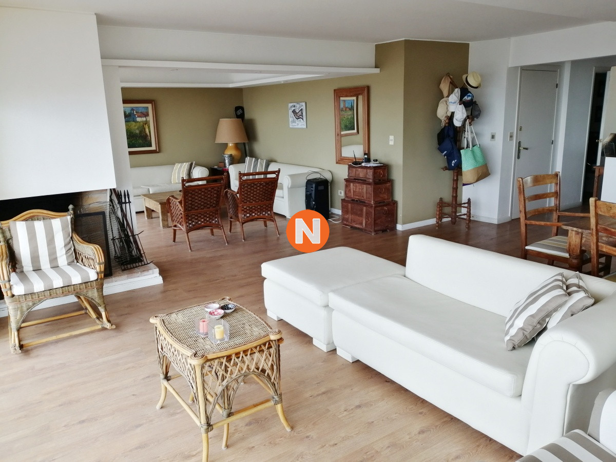 Apartamento Ref.215361 - Apartamento Primera Linea Peninsula 5 Dormitorios