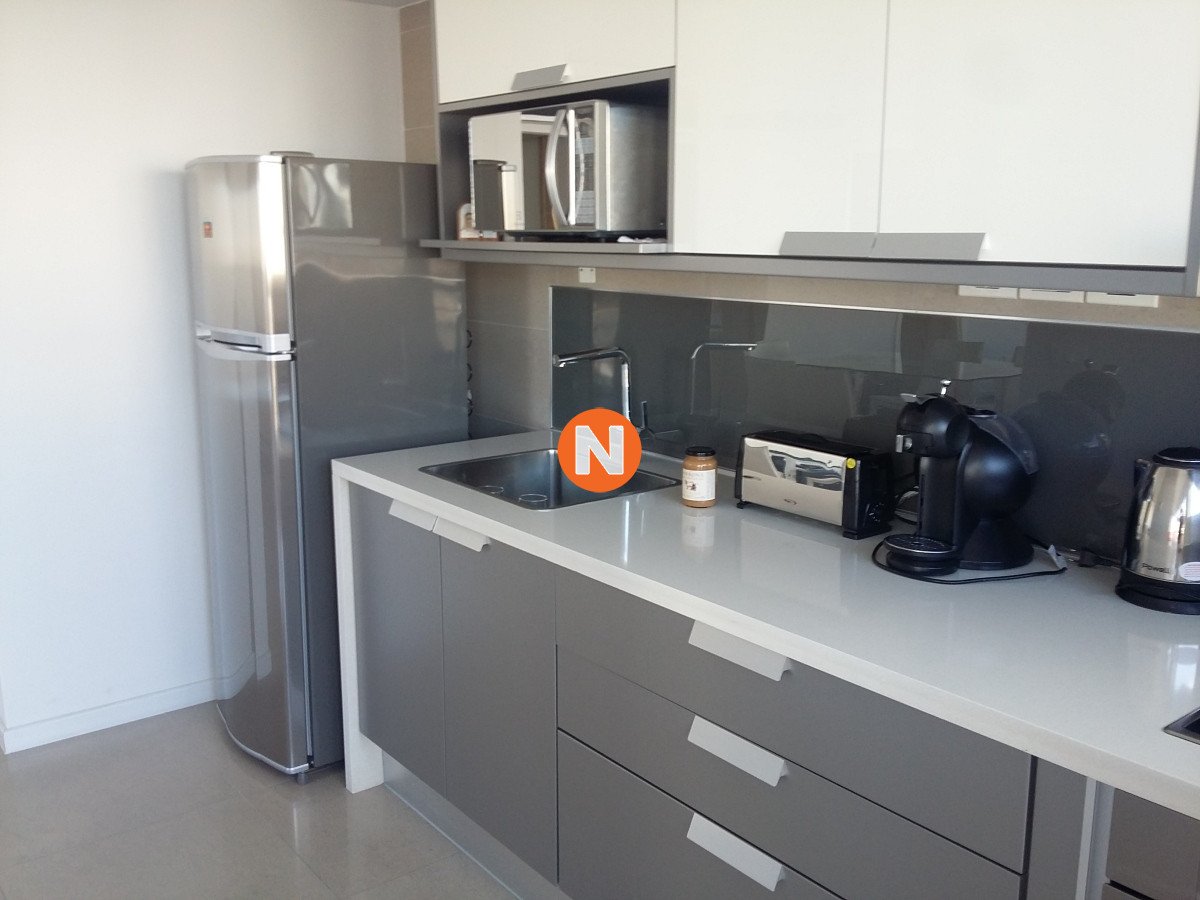 Apartamento Ref.214984 - Venta monoambiente Punta del Este
