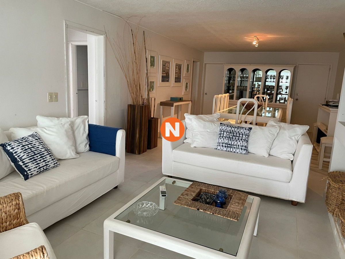 Apartamento Ref.203947 - Apartamento en Alquiler, Roosevelt, Punta del Este, 3 Dormitorios.