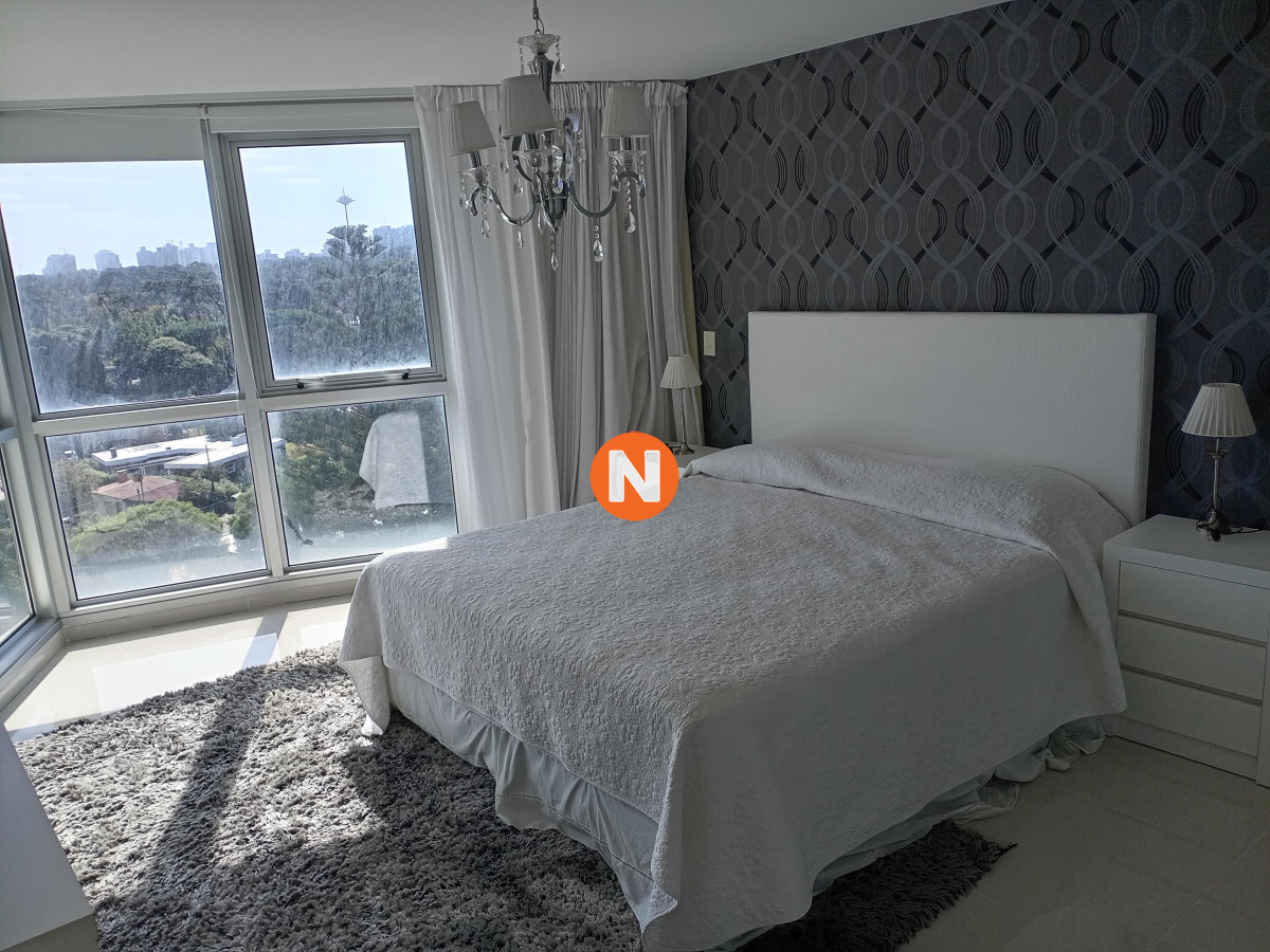 Apartamento Ref.223486 - Apto de tres dormitorios en suite, mas dependencia de servicio