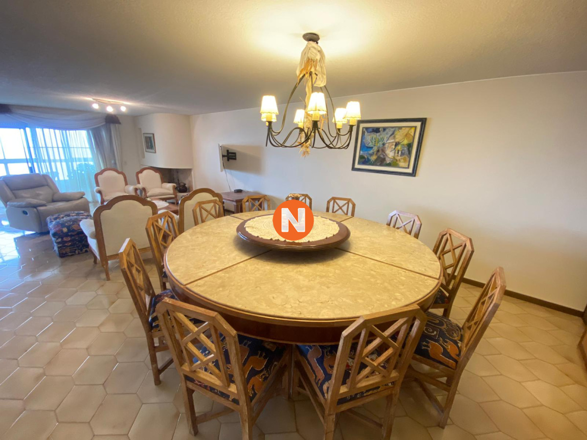 Apartamento Ref.207 - Venta apartamento en brava 3 dormitorios 