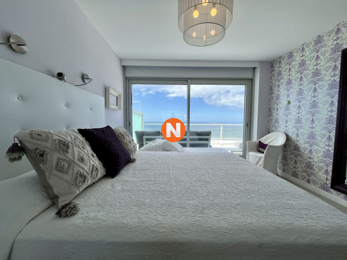 Apartamento Ref.223788 - Exclusivo Penthouse en primera linea en Venta