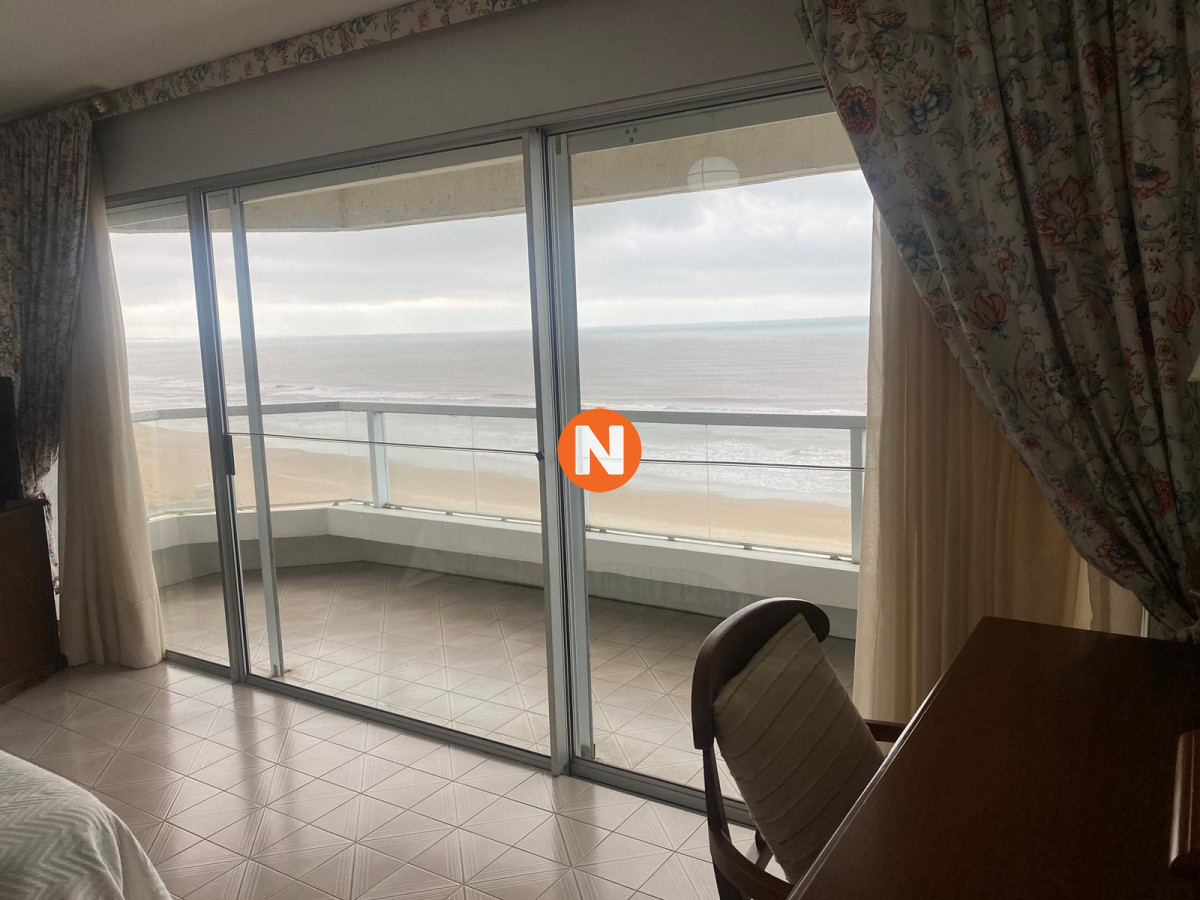 Apartamento Ref.207 - Venta apartamento en brava 3 dormitorios 