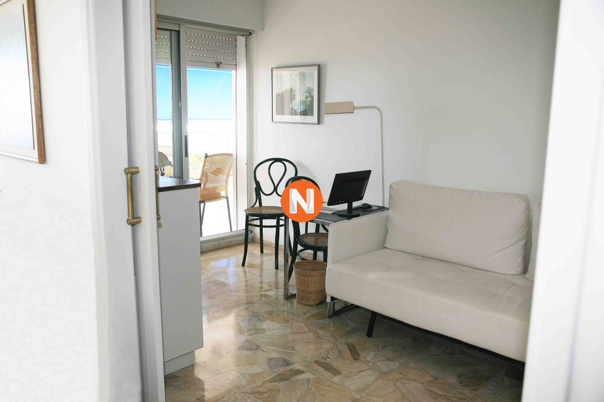 Apartamento Ref.215613 - TEQUENDAMA VENTA DE APARTAMENTO DE 3 DORMITORIOS Y SERVICIO MANSA PUNTA DEL ESTE