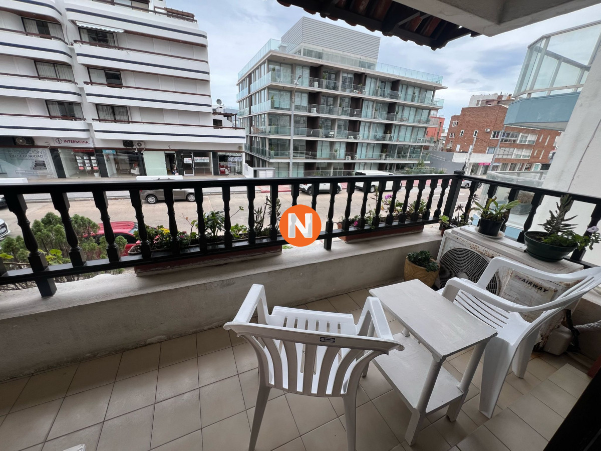 Apartamento Ref.157 - Apartamento en Venta  Peninsula, Punta del Este, 1 Dormitorios.
