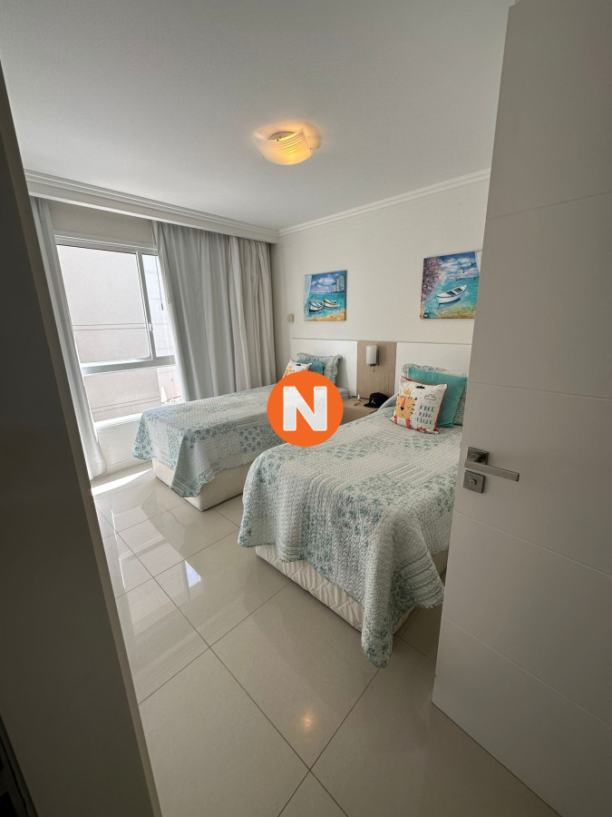 Apartamento Ref.204072 - Apartamento en Venta y Alquiler, Pinares, Punta del Este, 2 Dormitorios.