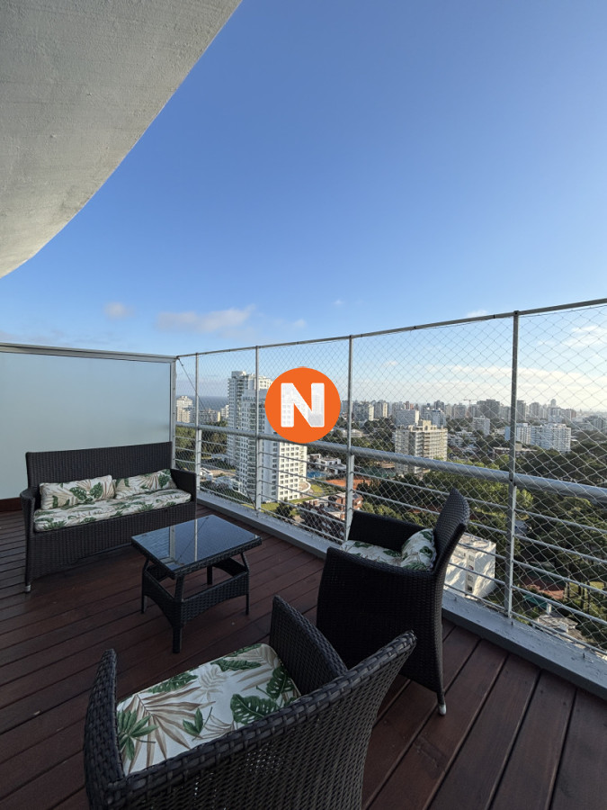 Apartamento Ref.200635 - Penthouse a la Venta, en Roosevelt, 3 dormitorios