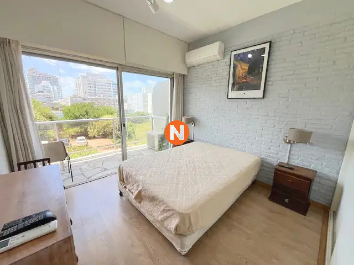 Apartamento Ref.216107 - Muy lindo Departamento, en venta, 2 dormitorios, playa Brava, Punta del Este