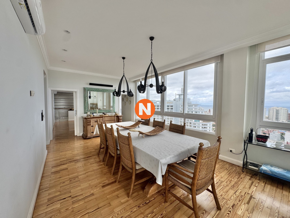 Apartamento Ref.225284 - ESPECTACULAR APARTAMENTO PENTHOUSE DUPLEX EN MILENIUM PUNTA DEL ESTE