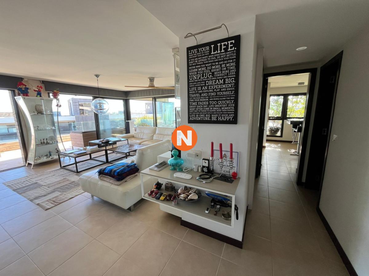 Apartamento Ref.225355 - Apartamento con vista al mar y gran ubicación 