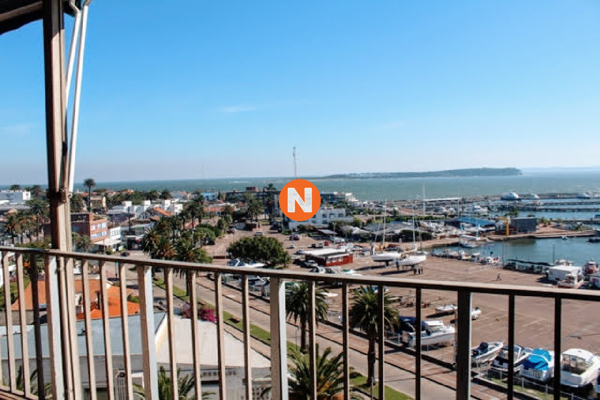 Apartamento Ref.213836 - Primera linea hacia el puerto.