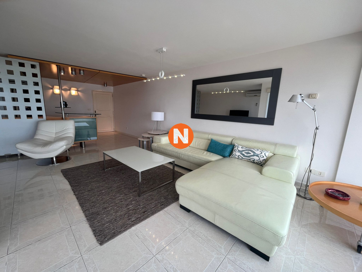 Apartamento Ref.762 - Apartamento en Venta y Alquiler, Mansa, Punta del Este