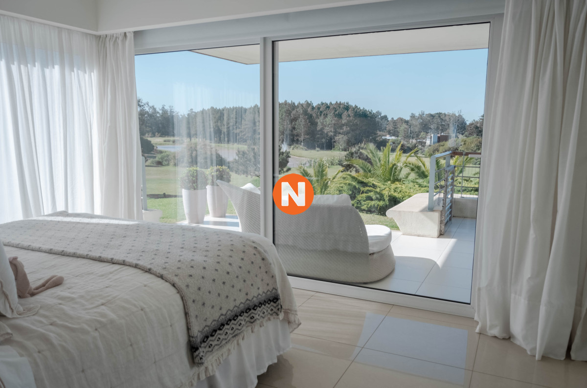 Apartamento Ref.202828 - Apartamento en Venta y Alquiler, Mansa, Punta del Este, 2 Dormitorios.