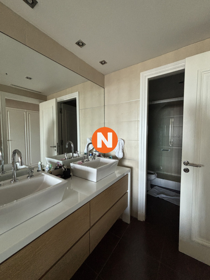 Apartamento Ref.224550 - Penthouse a la Venta, Edificio Imperiale