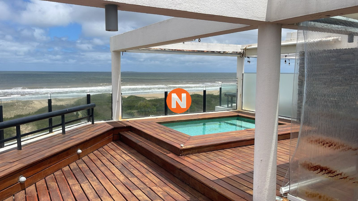 Apartamento Ref.5878 - Apartamento en Venta, Brava, Punta del Este, 3 Dormitorios.
