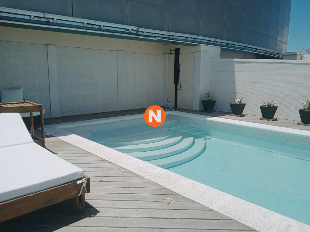 Apartamento Ref.217274 - Hermoso Penthouse , en uno de los edificios mas céntricos de Punta del Este!