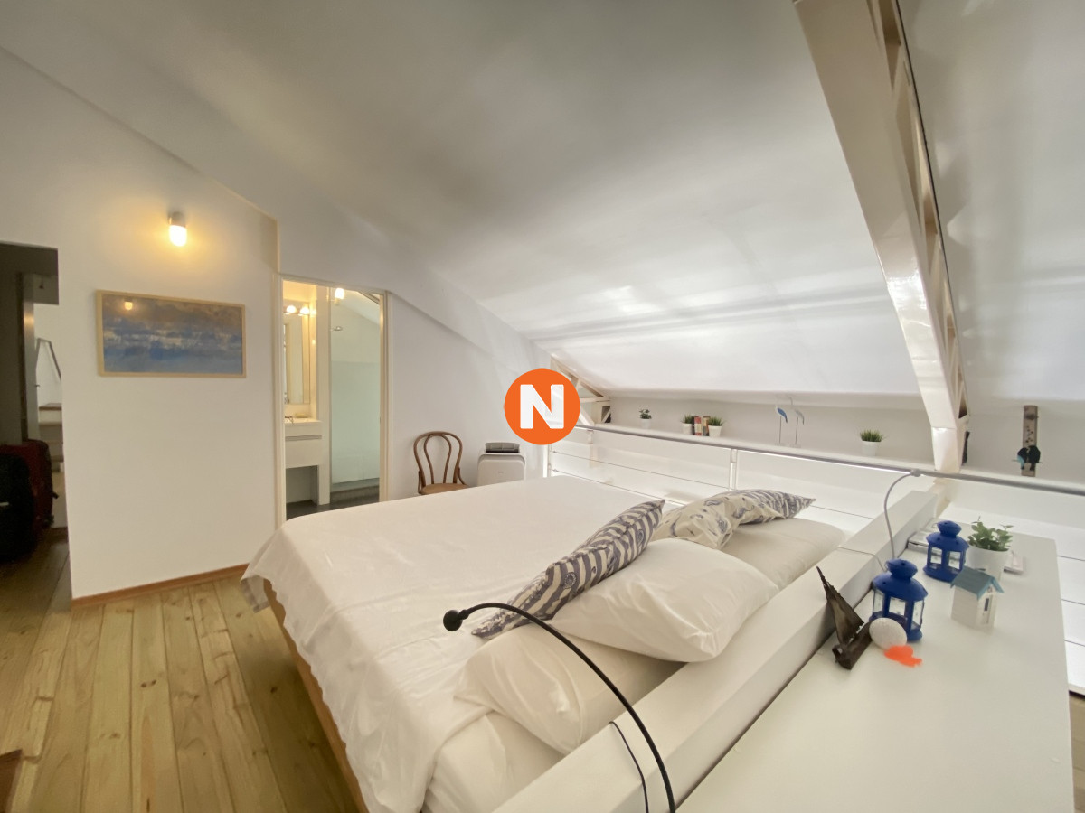Apartamento Ref.222111 - Venta duplex 1 dormitorio Punta del Este
