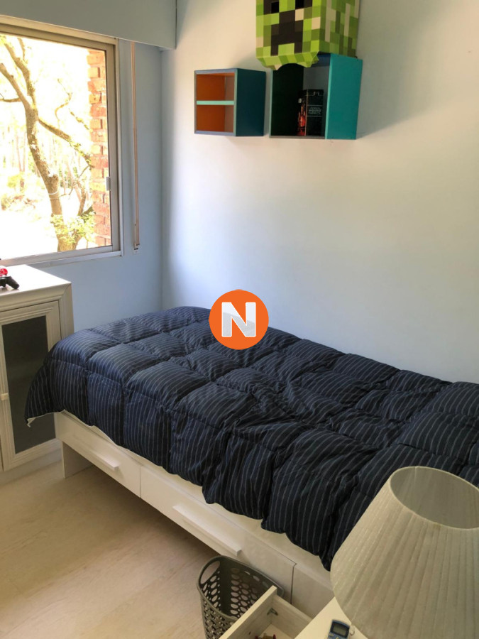 Apartamento Ref.214138 - Luminoso Apartamento 4 dormitorios Frente a Mansa