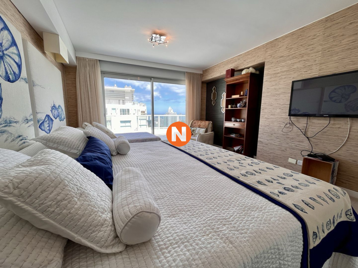 Apartamento Ref.223788 - Exclusivo Penthouse en primera linea en Venta