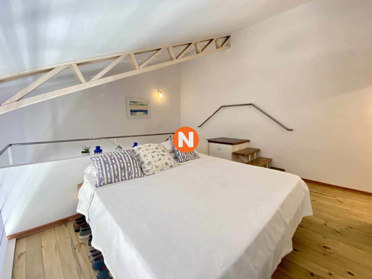 Apartamento Ref.222111 - Venta duplex 1 dormitorio Punta del Este
